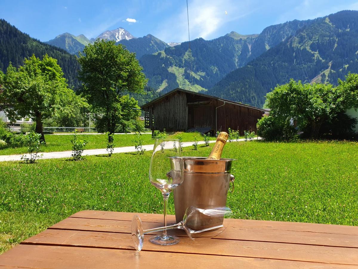 Landhaus Dornau Apartments Mayrhofen Exterior foto